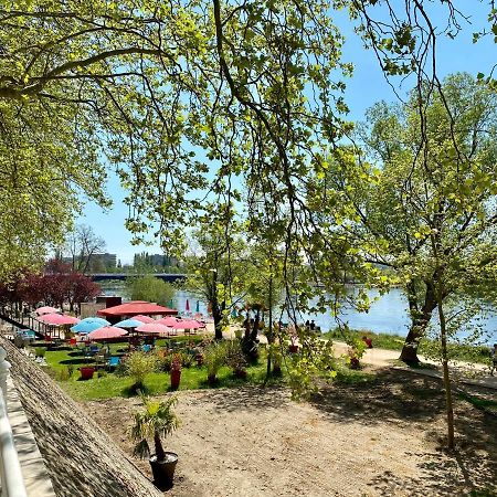 Charmant F1 Avec Terrasse Et Vue Sur Jardin Arbore - Fraicheur Naturelle Du Rez De Jardin - Parking Bellerive-sur-Allier Eksteriør bilde
